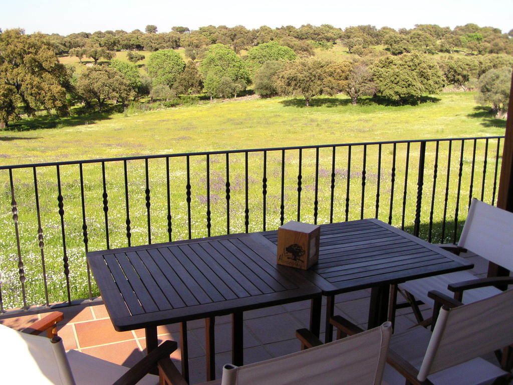La Cerca Del Alcornoque Pension Casas de Belvis Buitenkant foto