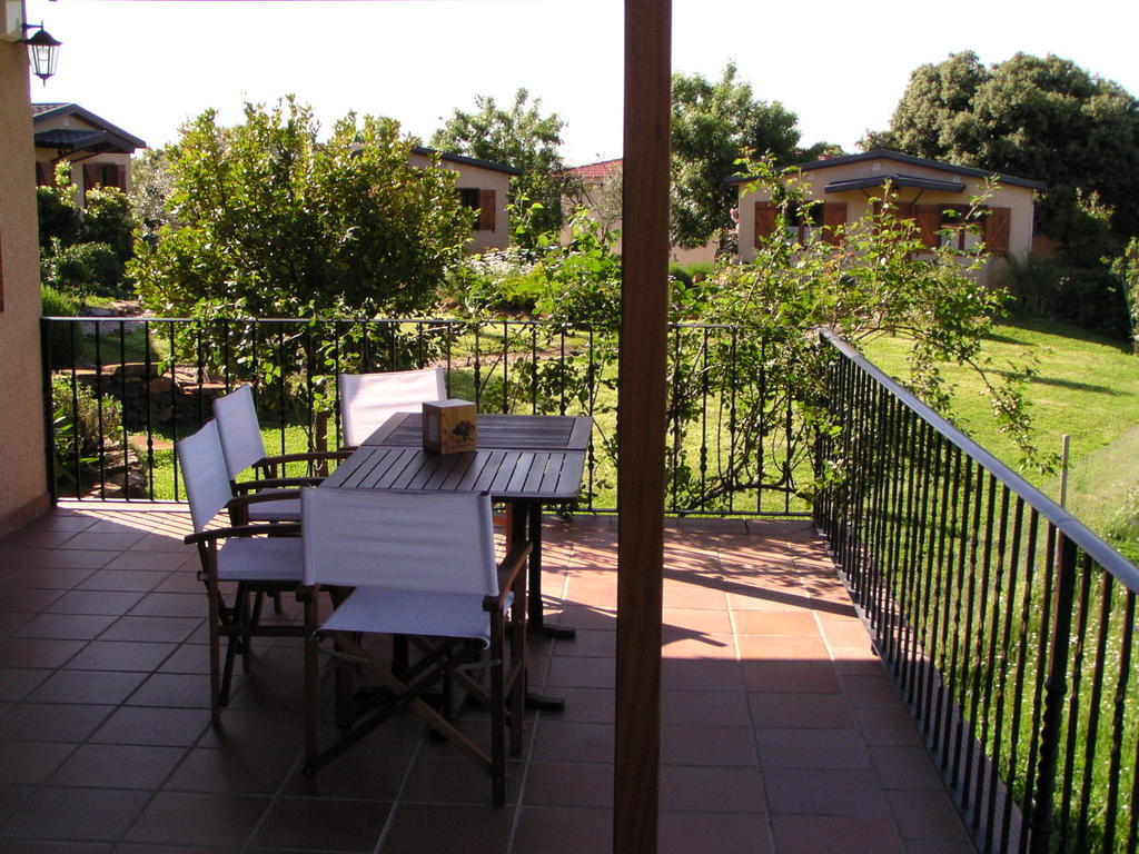 La Cerca Del Alcornoque Pension Casas de Belvis Buitenkant foto