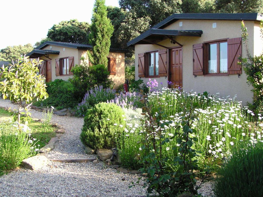 La Cerca Del Alcornoque Pension Casas de Belvis Buitenkant foto