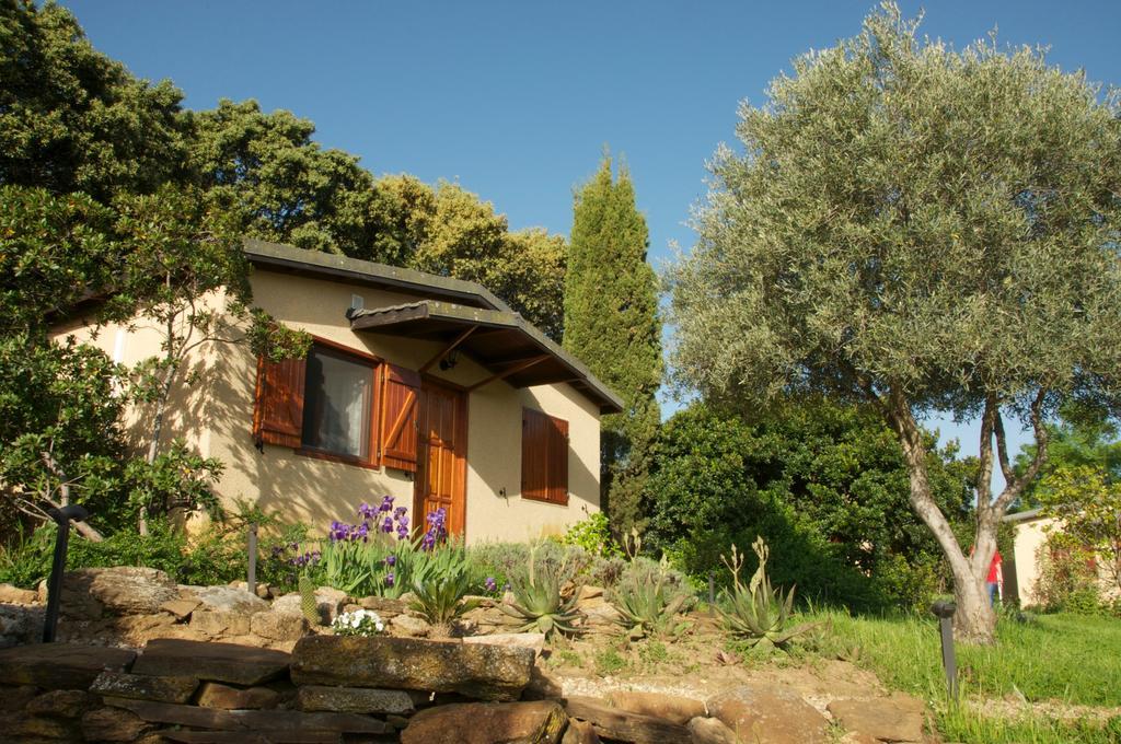 La Cerca Del Alcornoque Pension Casas de Belvis Buitenkant foto