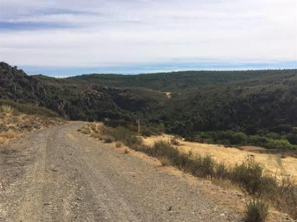 La Cerca Del Alcornoque Pension Casas de Belvis Buitenkant foto