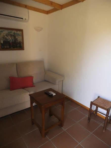 La Cerca Del Alcornoque Pension Casas de Belvis Buitenkant foto